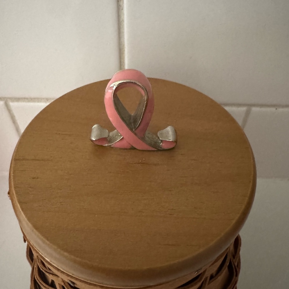 Longaberger basket for Breast Cancer Awareness - Picture 2 of 5